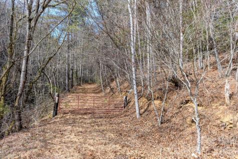 000 Narrow Gauge Drive Collettsville NC 28611