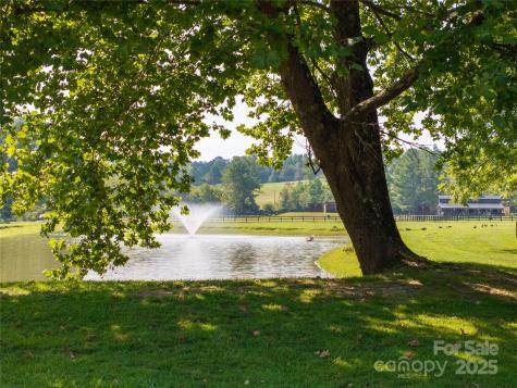 1030 River Club Ridge Lenoir NC 28645
