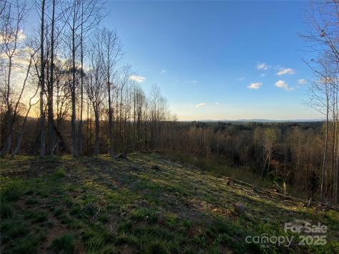 1030 River Club Ridge Lenoir NC 28645