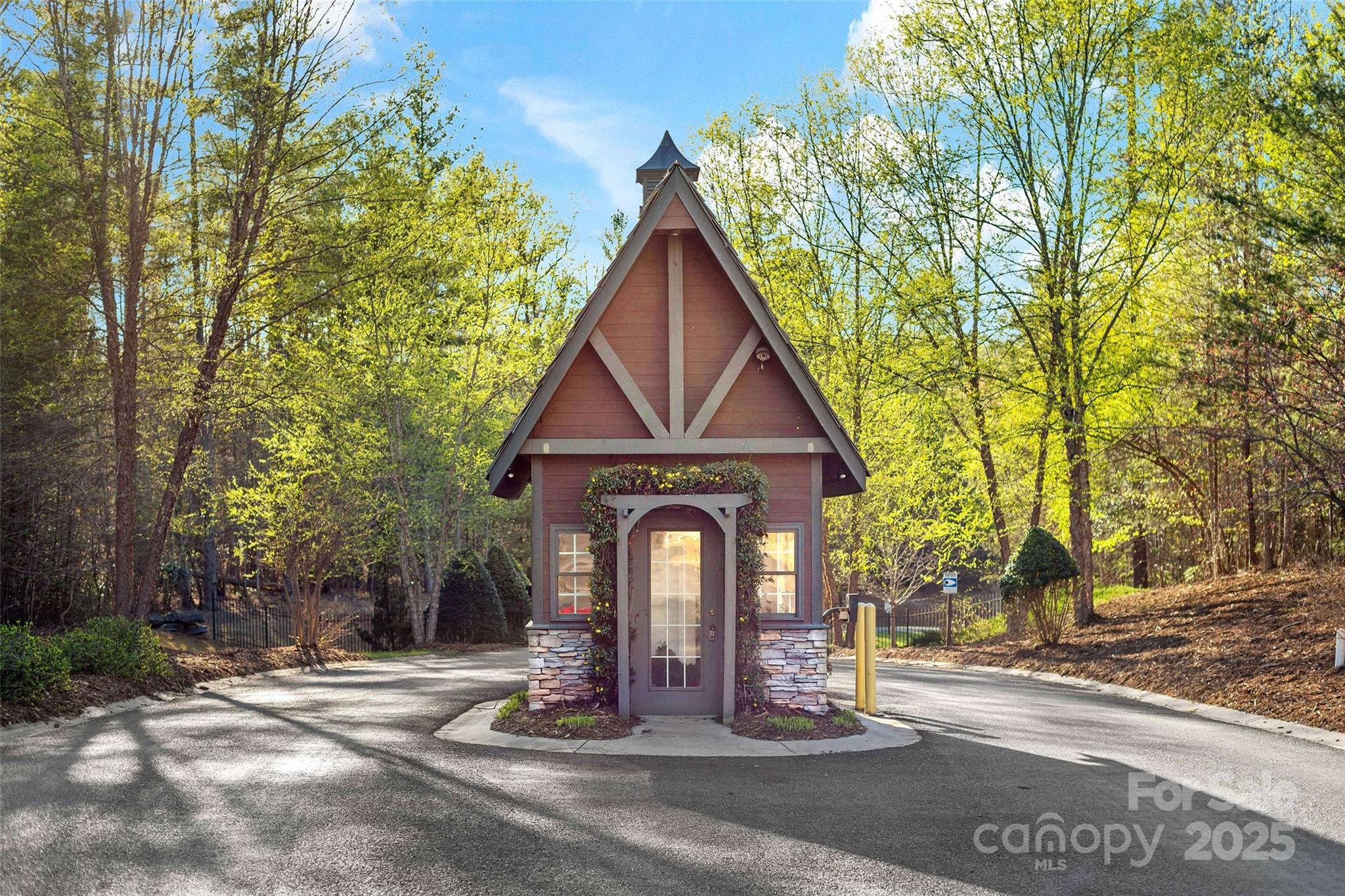 342 Waters Edge Drive Nebo NC 28761