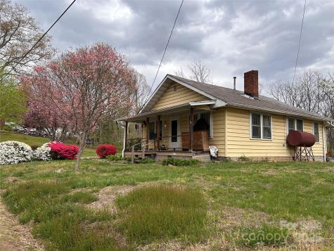 14 Crestfield Avenue Asheville NC 28804