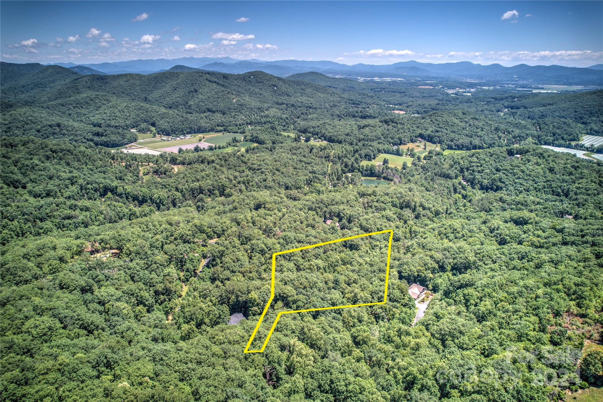 567 Shining Rock Path Horse Shoe NC 28742