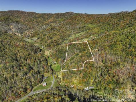 44 Toms Creek Road Bakersville NC 28705