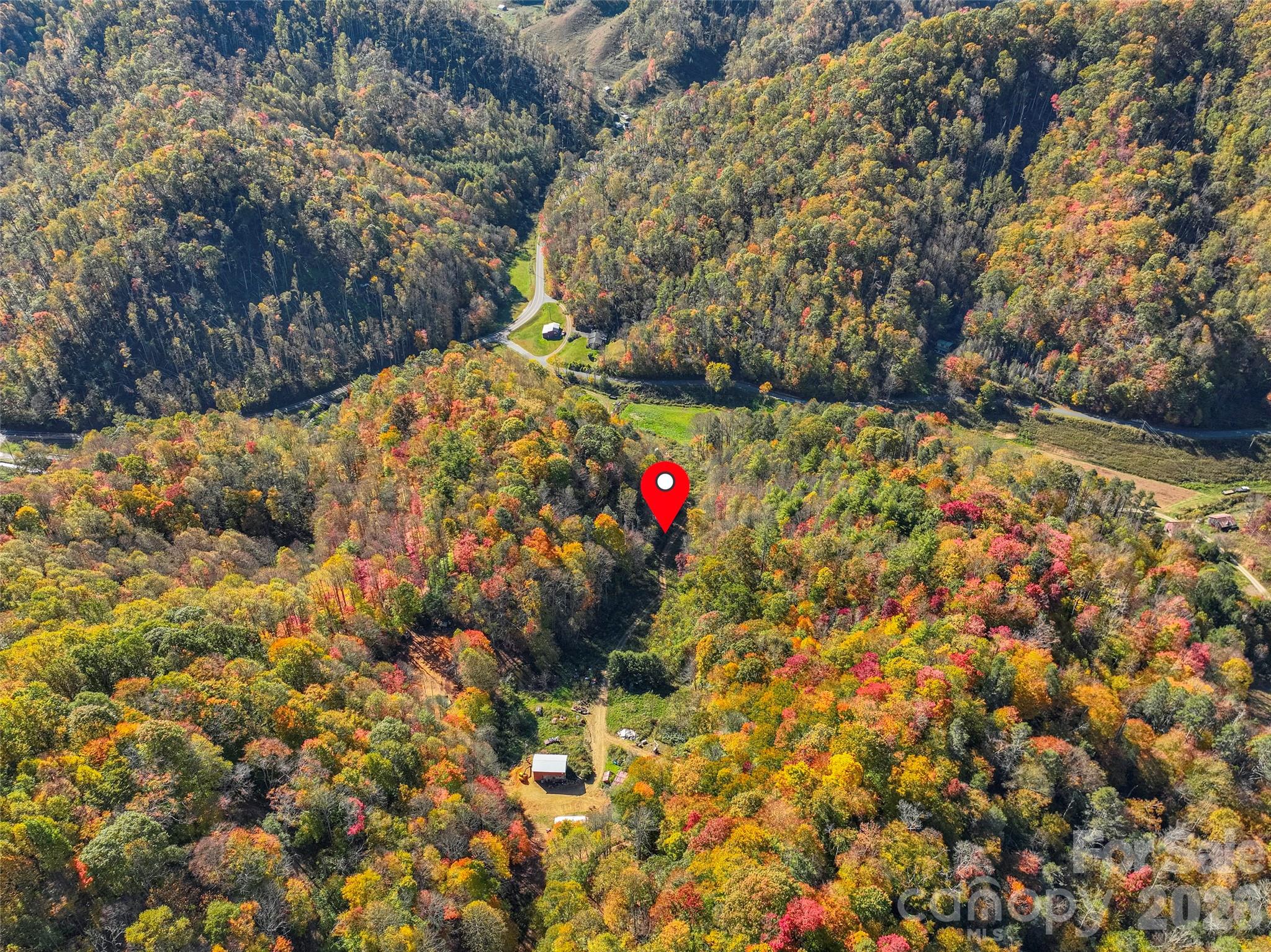 44 Toms Creek Road Bakersville NC 28705