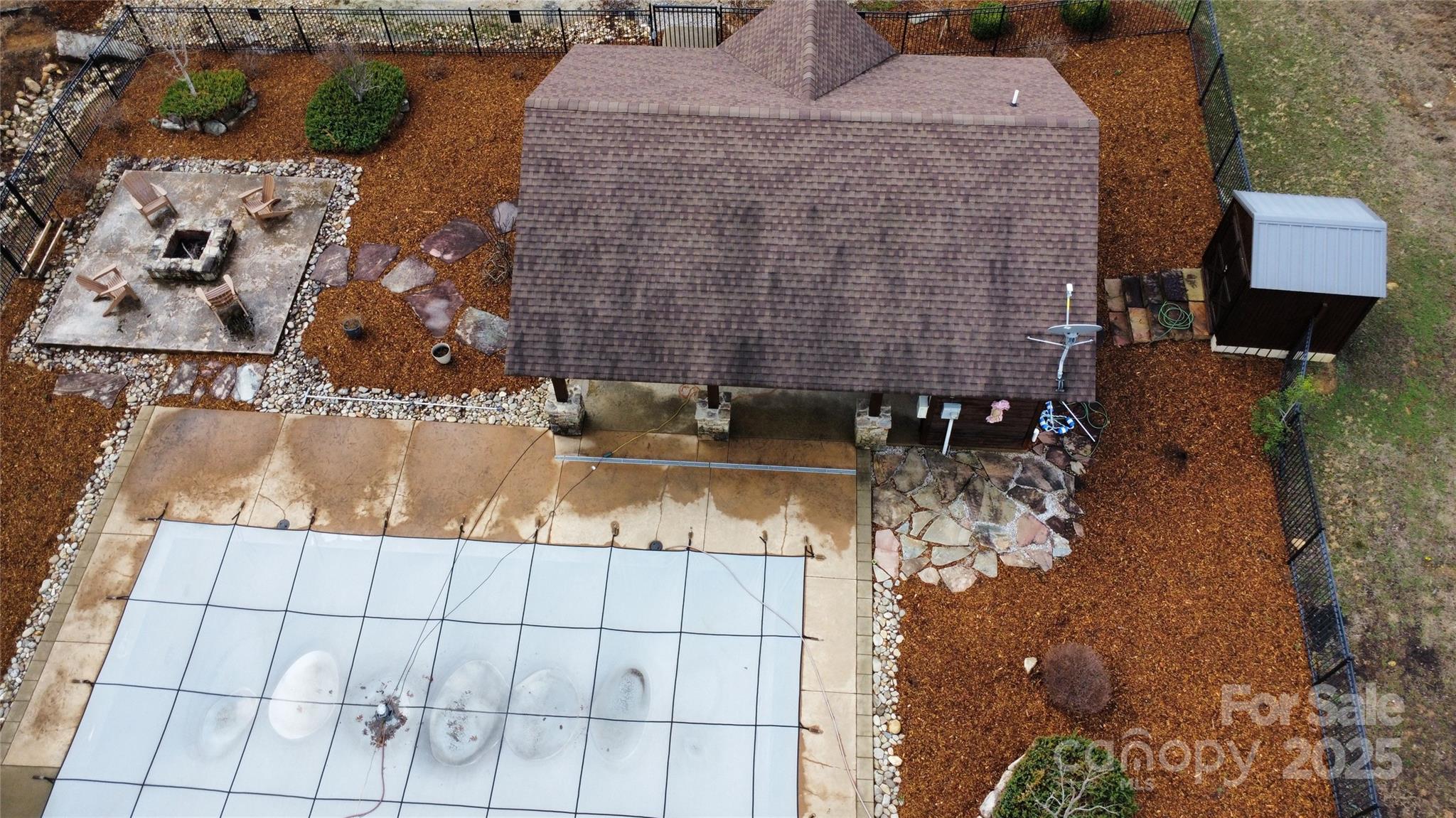 26 Peninsula Reserve Road Nebo NC 28761