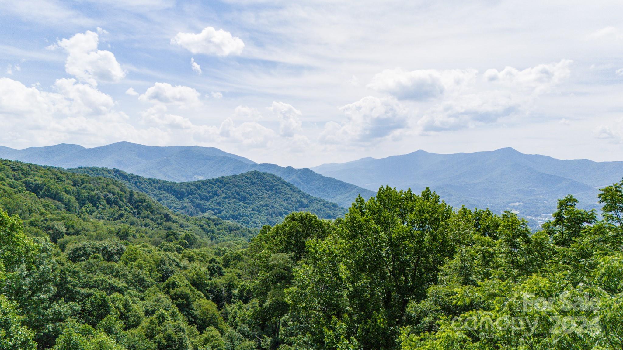 35 Twisted Trail Waynesville NC 28786