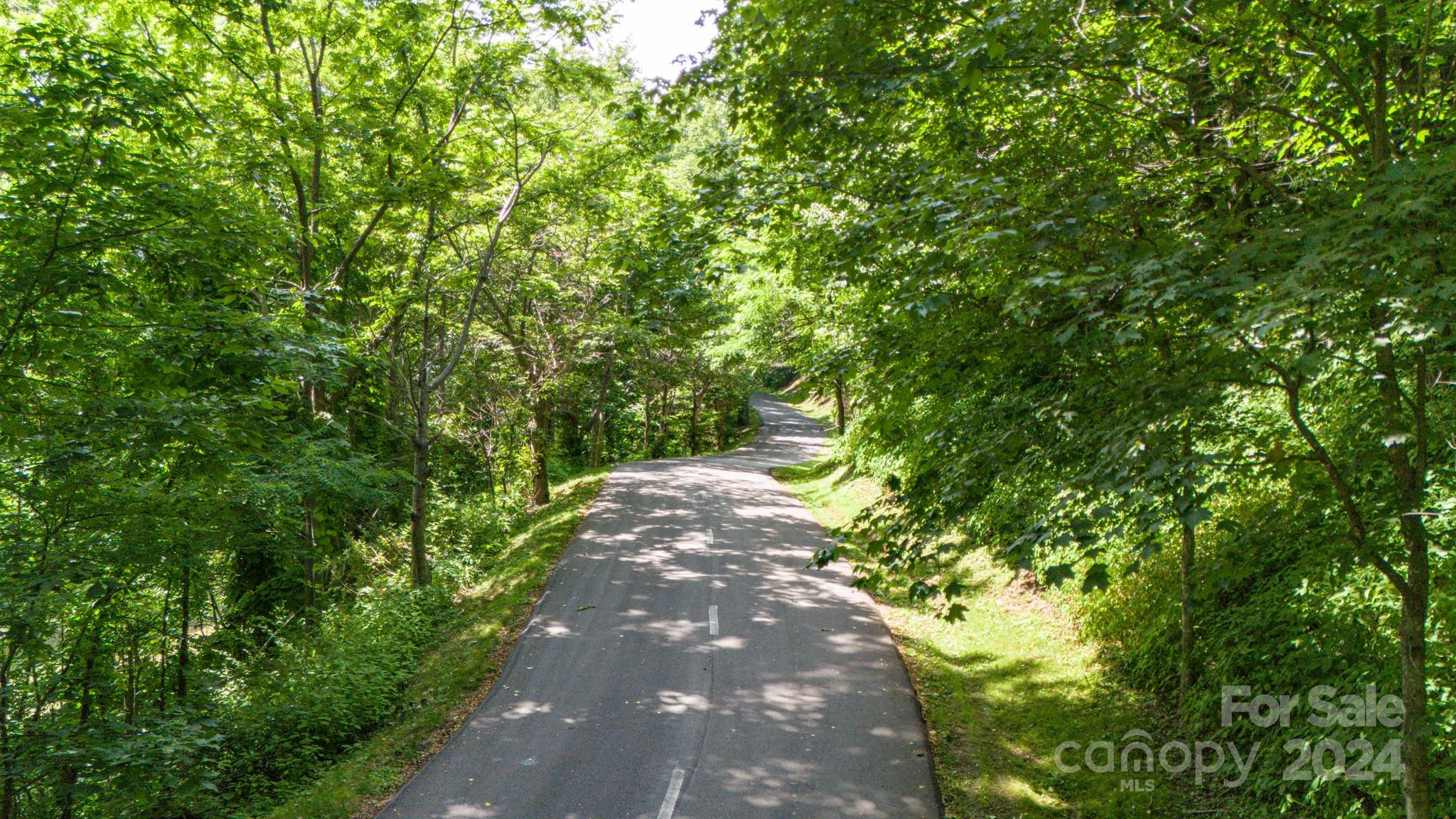 35 Twisted Trail Waynesville NC 28786