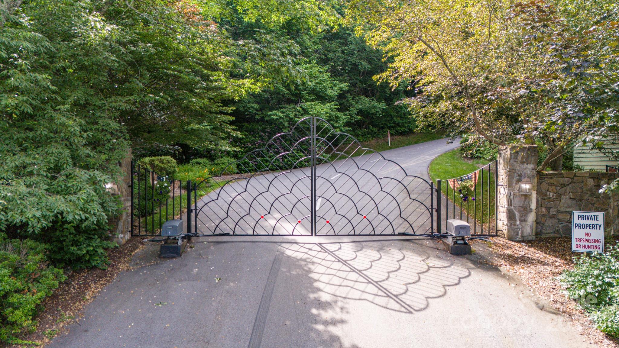 35 Twisted Trail Waynesville NC 28786