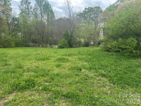 306 E Louisiana Avenue Bessemer City NC 28016