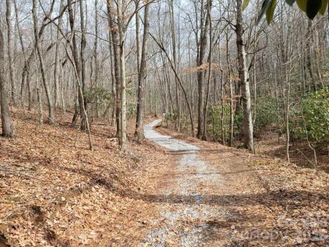 334 Omc Drive Burnsville NC 28714