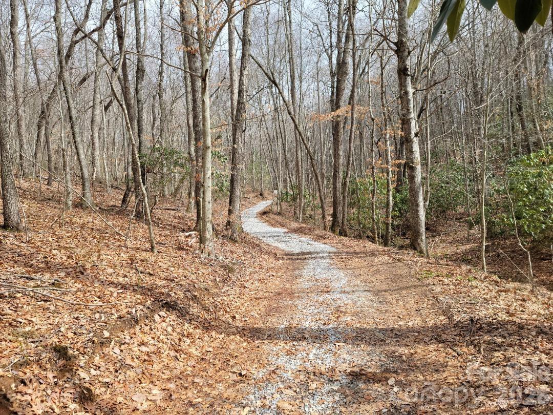 334 Omc Drive Burnsville NC 28714