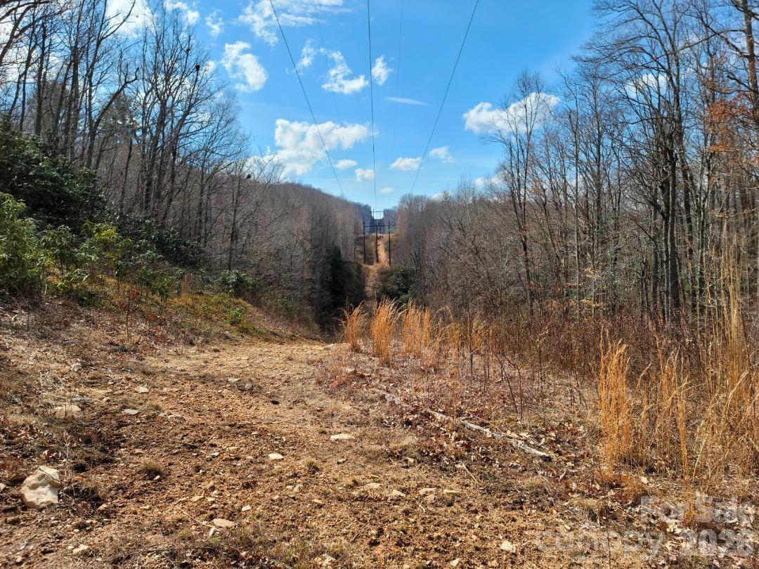 334 Omc Drive Burnsville NC 28714