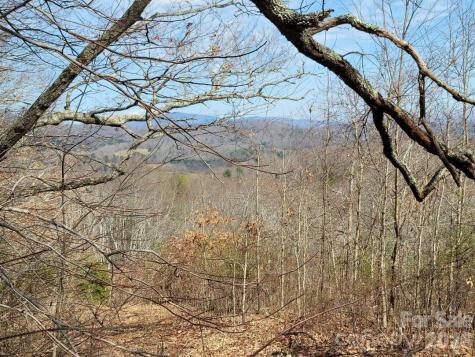 334 Omc Drive Burnsville NC 28714
