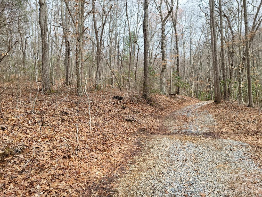 334 Omc Drive Burnsville NC 28714
