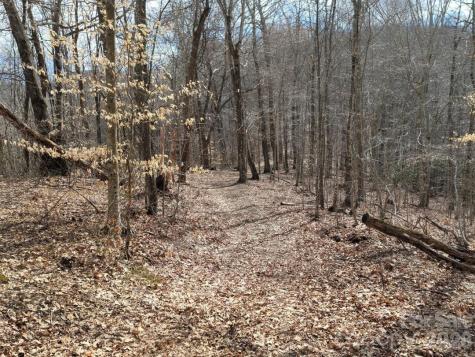 334 Omc Drive Burnsville NC 28714