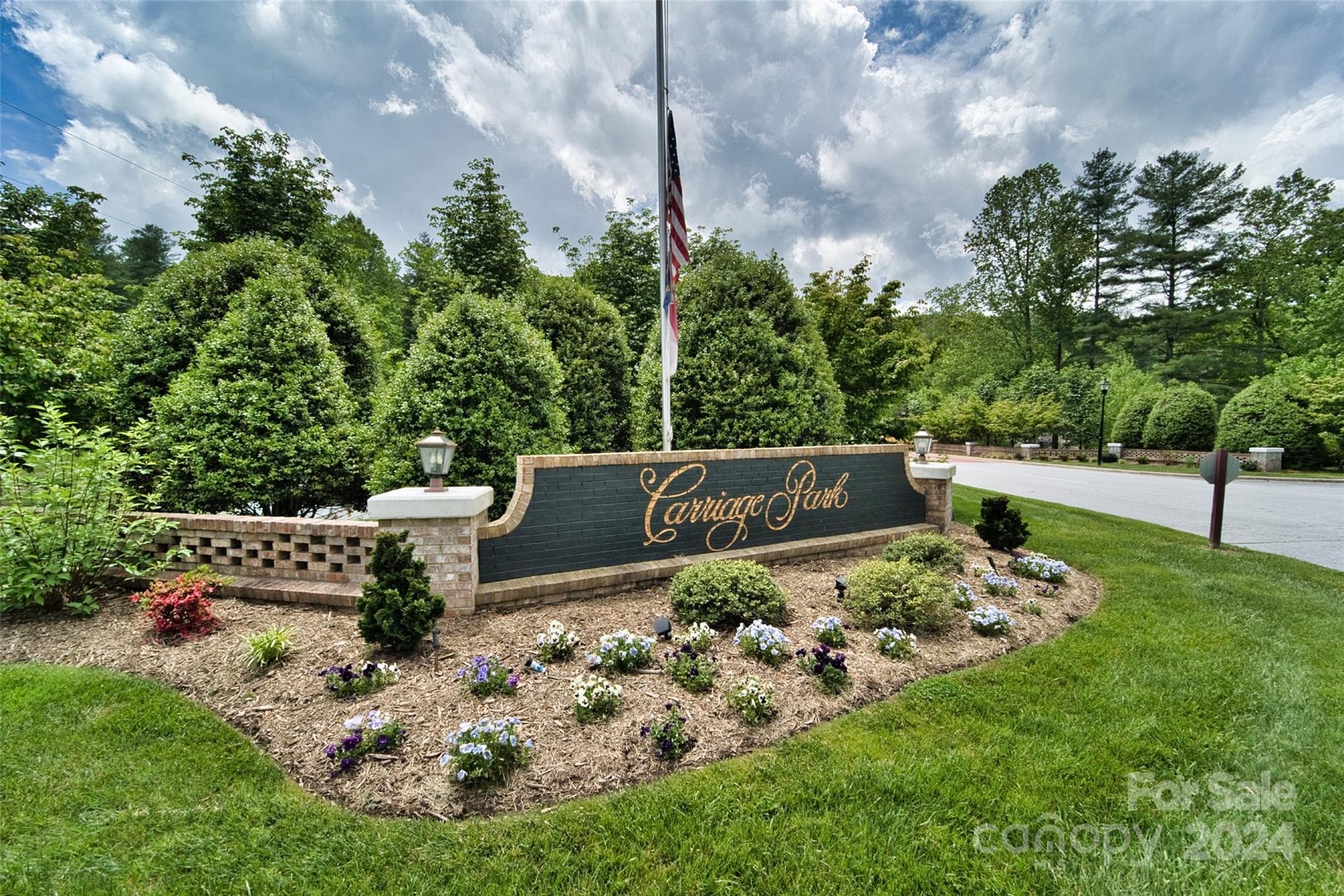 128 Narrows Run Loop Hendersonville NC 28791