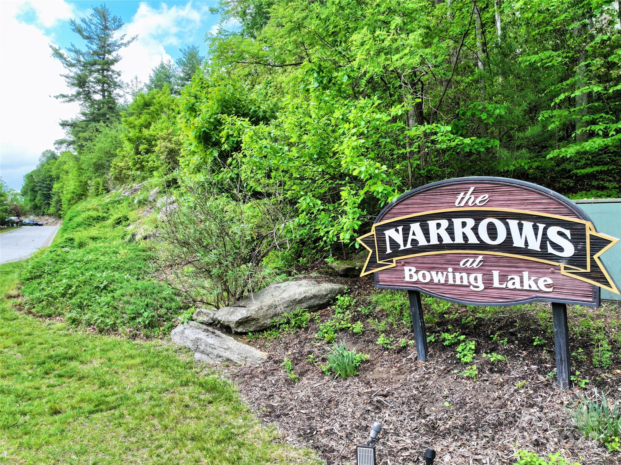 128 Narrows Run Loop Hendersonville NC 28791