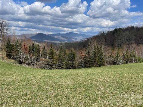 999 Chestnut Mountain Drive Green Mountain NC 28740
