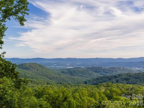 000 New Sprout Lane Hendersonville NC 28792