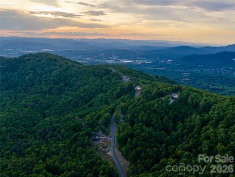 000 New Sprout Lane Hendersonville NC 28792