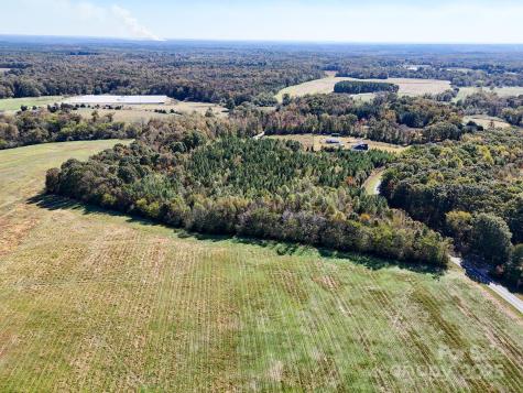1117 Hoyt Scott Road Bear Creek NC 27207