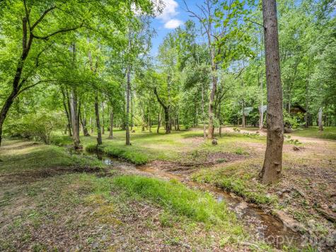 111 Cranberry Lane Mooresboro NC 28114