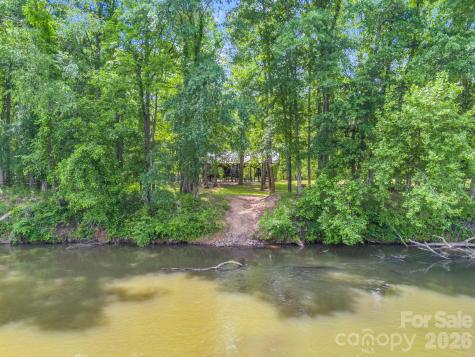 111 Cranberry Lane Mooresboro NC 28114