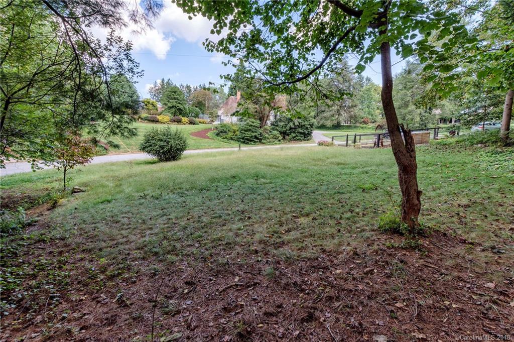 114 Clarendon Road Asheville NC 28806