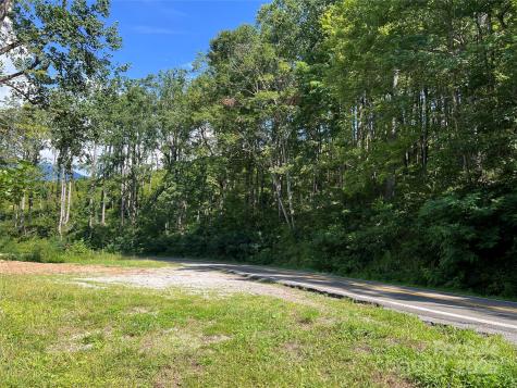 100 Mountain Field Lane Burnsville NC 28714