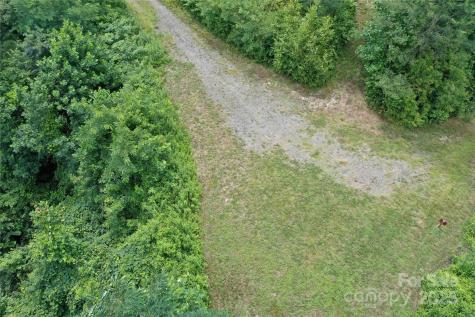 100 Mountain Field Lane Burnsville NC 28714