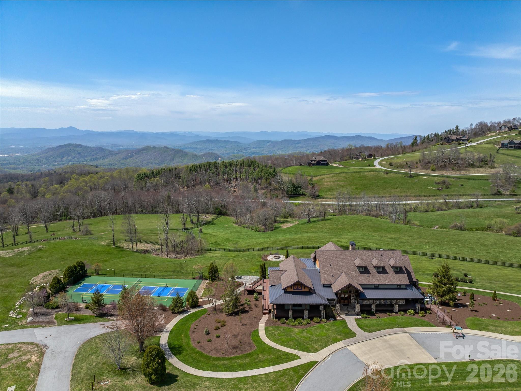 487 Grand Highland Drive Hendersonville NC 28792