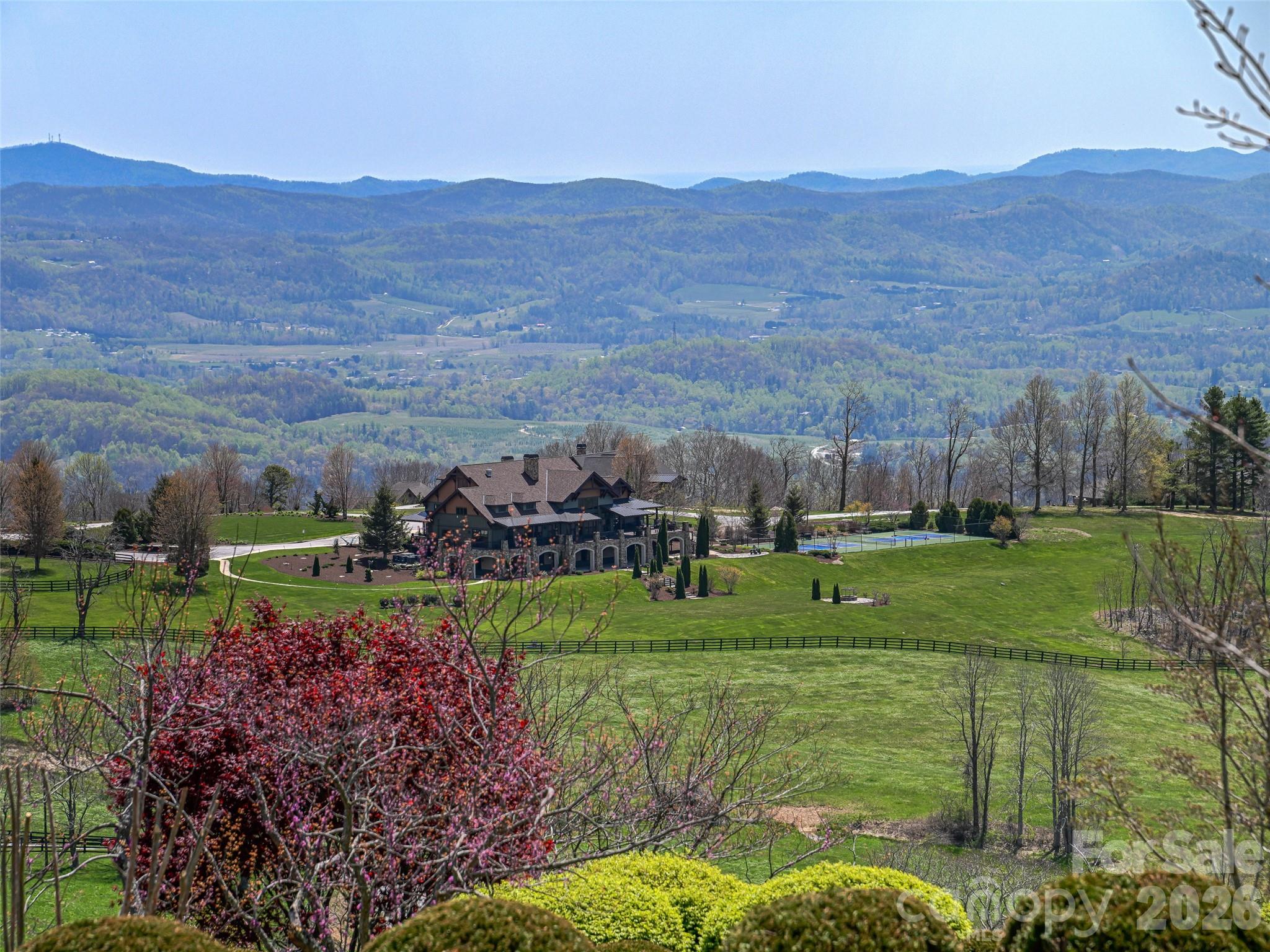 487 Grand Highland Drive Hendersonville NC 28792