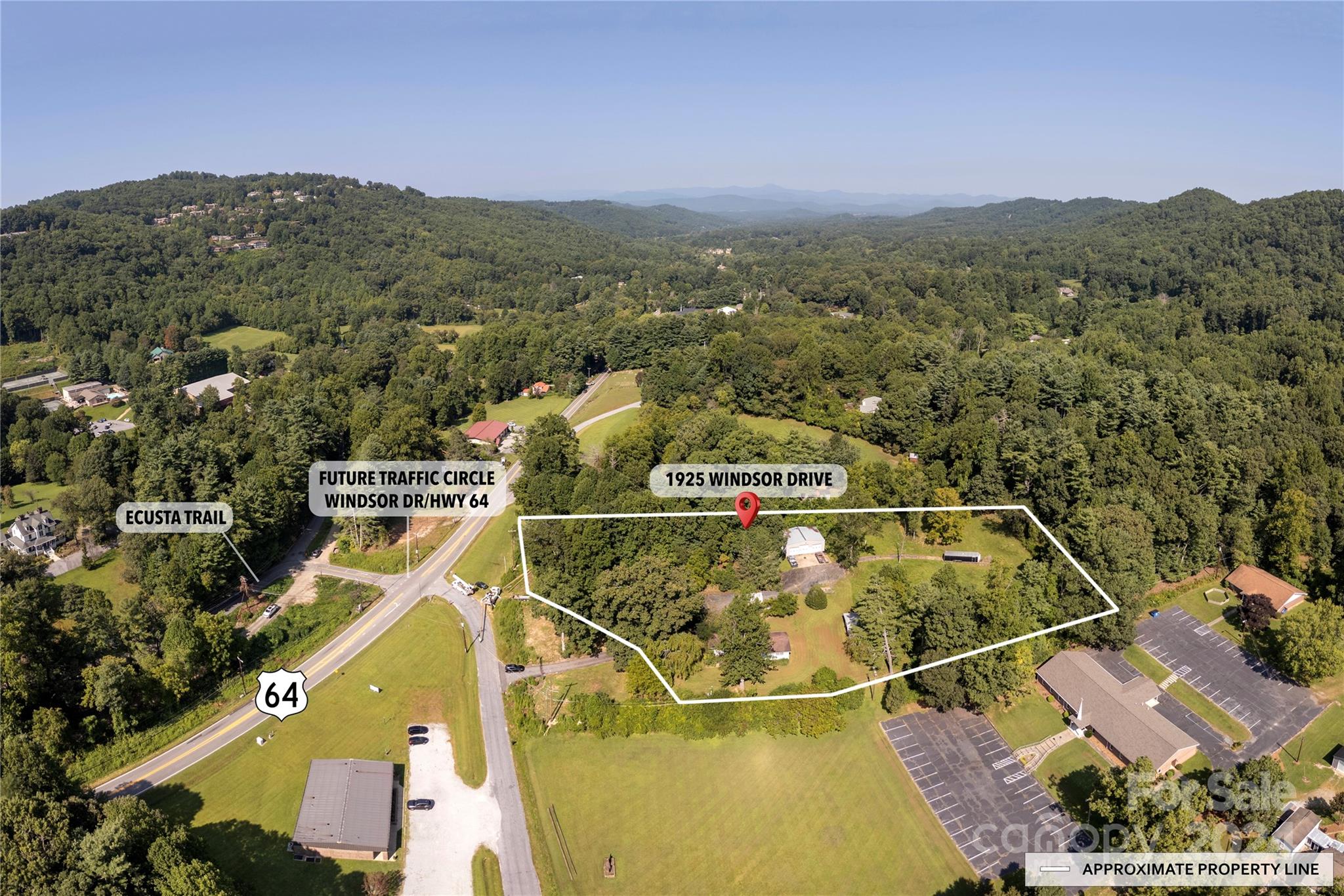 1925 Windsor Drive Laurel Park NC 28739