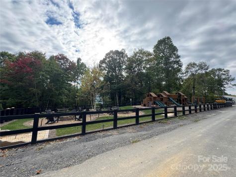 Tbd Bear Paw Road Elk Park NC 28622