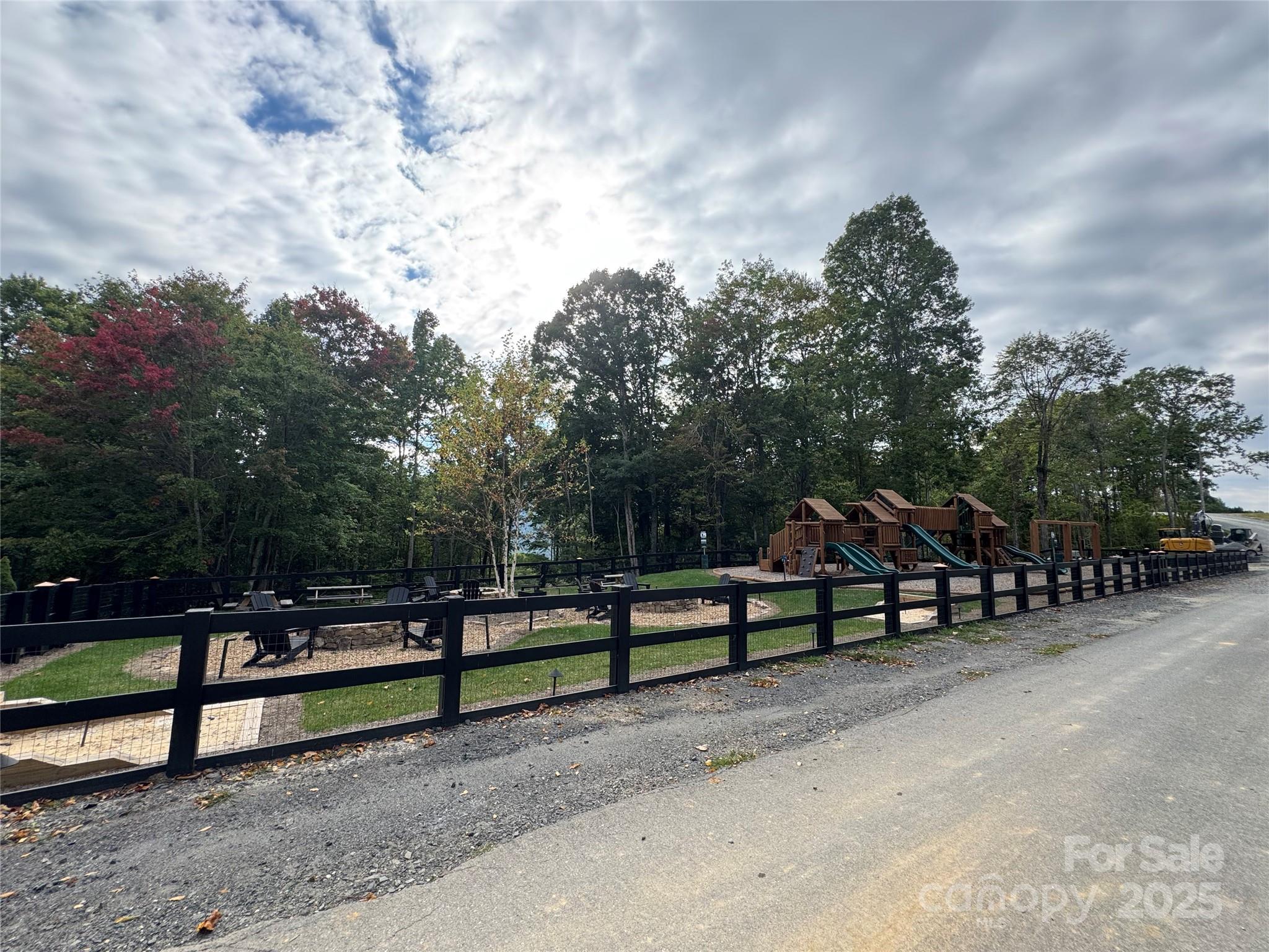 Tbd Bear Paw Road Elk Park NC 28622