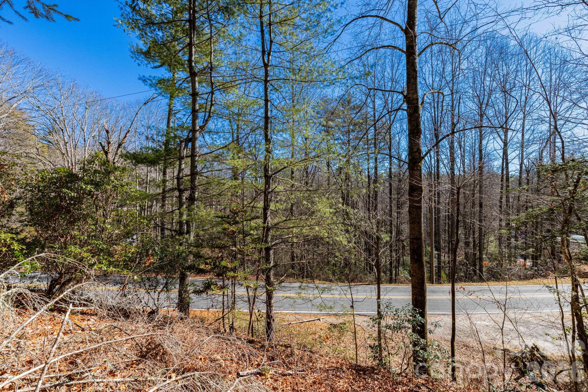 999 Flat Creek Valley Road Lake Toxaway NC 28747