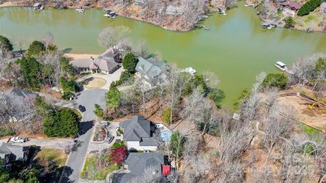 11055 Holiday Cove Drive Tega Cay SC 29708