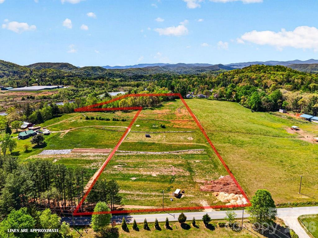000 Etowah School Road Hendersonville NC 28739