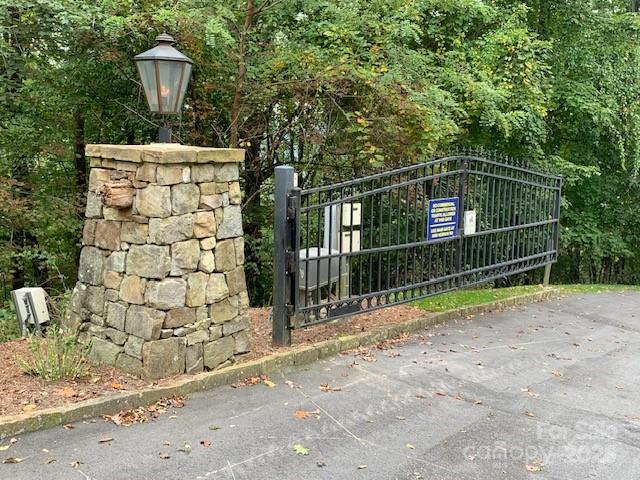 105 Crossvine Trail Laurel Park NC 28739