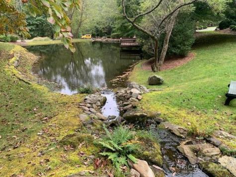 105 Crossvine Trail Laurel Park NC 28739