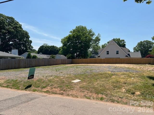814 Bertonley Avenue Charlotte NC 28211