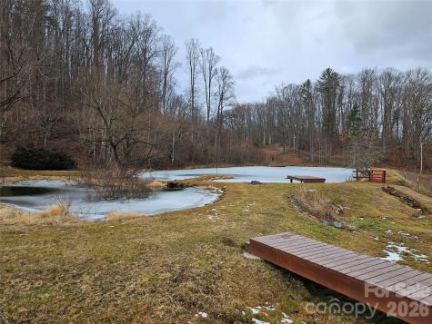 000 Slippery Rock Lane Waynesville NC 28785