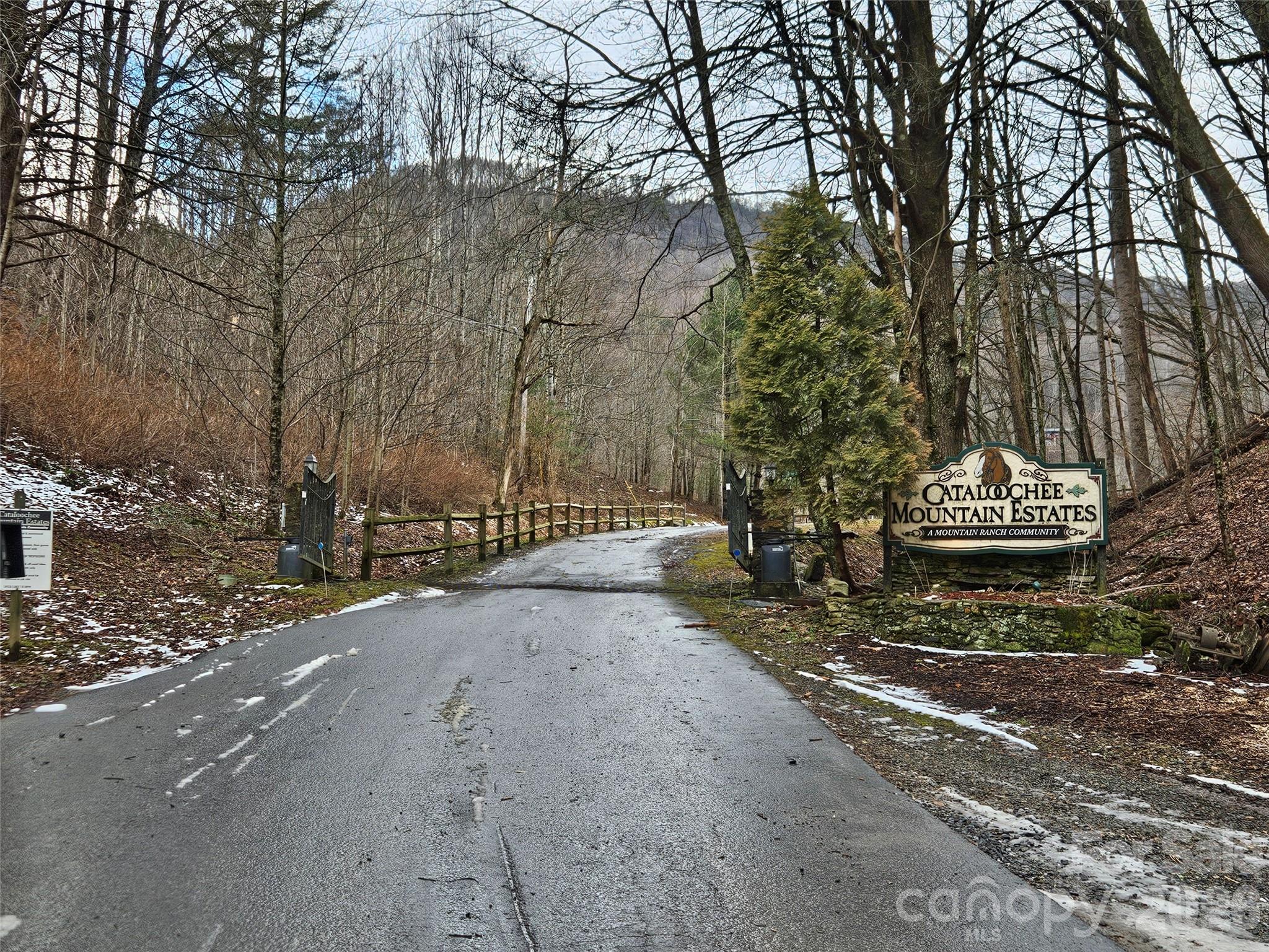 000 Slippery Rock Lane Waynesville NC 28785