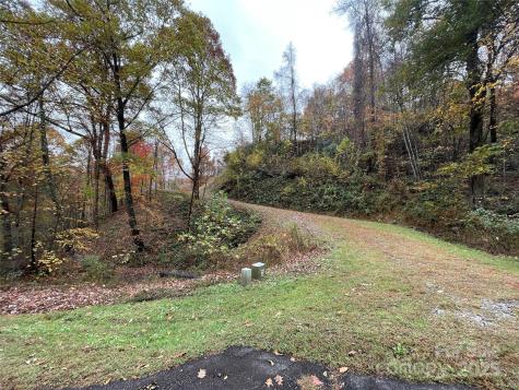 97 Junebug Trail Waynesville NC 28785