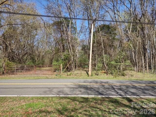 6716 Rock Island Road Charlotte NC 28278