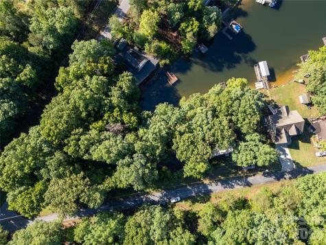 292 N Shoreline Drive New London NC 28127