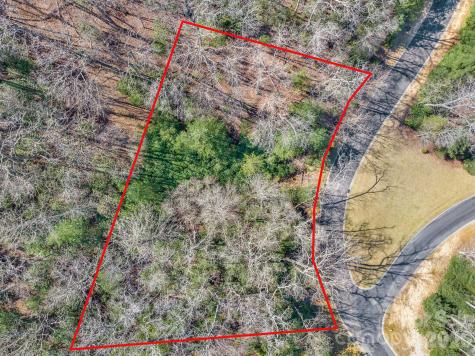 116 May Fly Lane Horse Shoe NC 28742