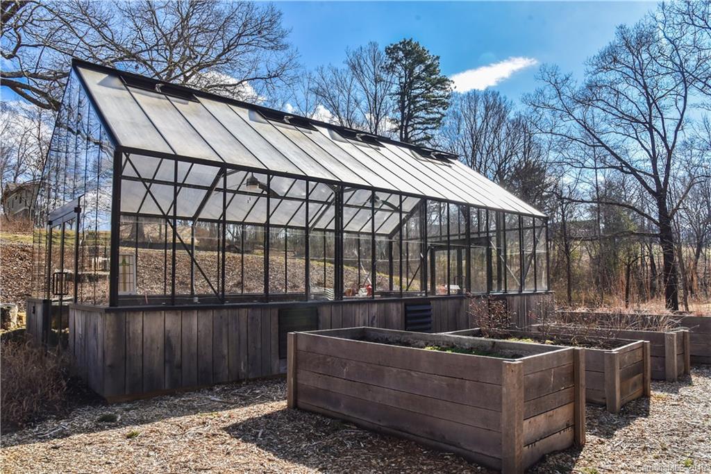 44 Hawberry Court Asheville NC 28805