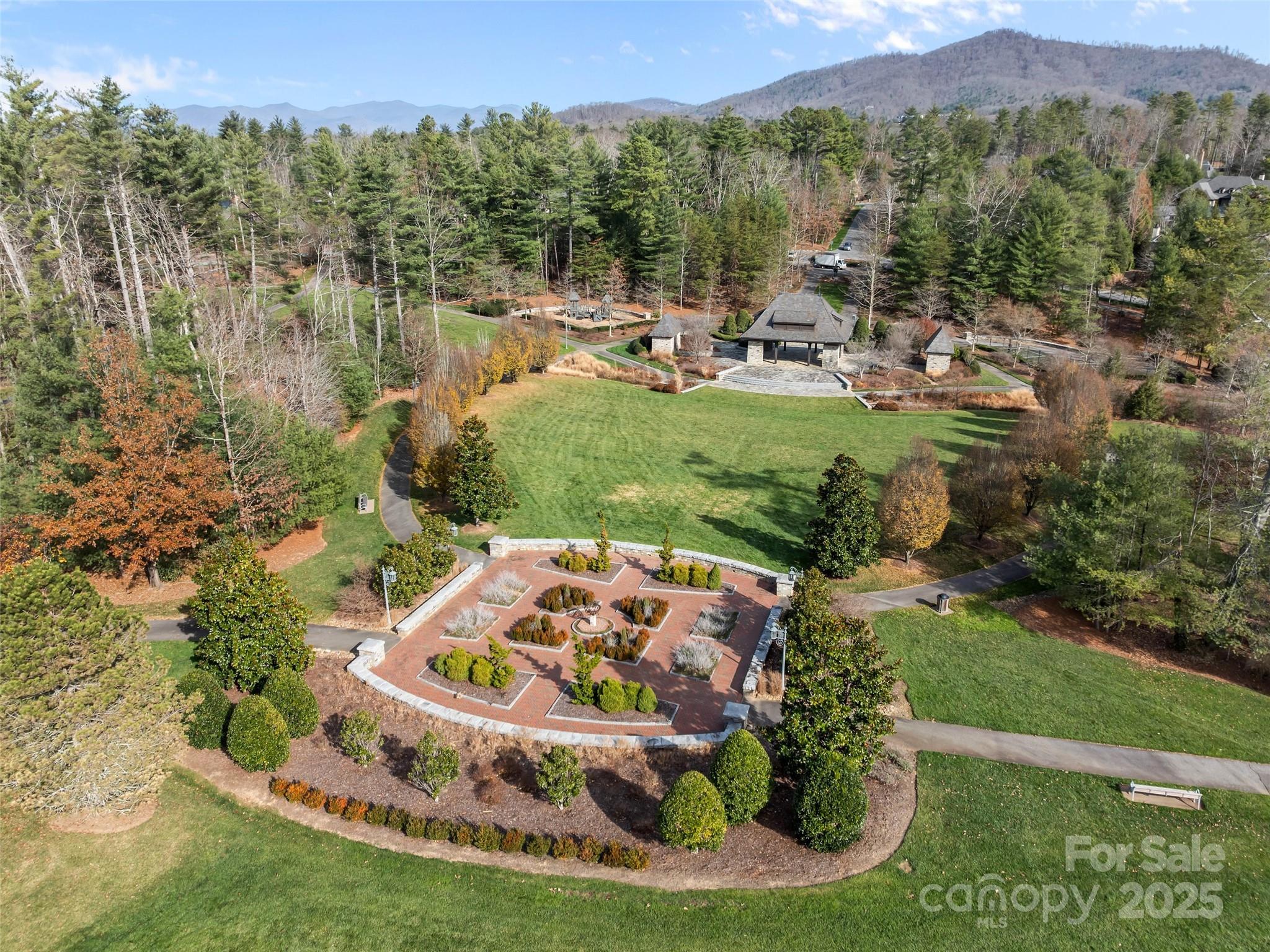 423 Moraine Court Asheville NC 28803