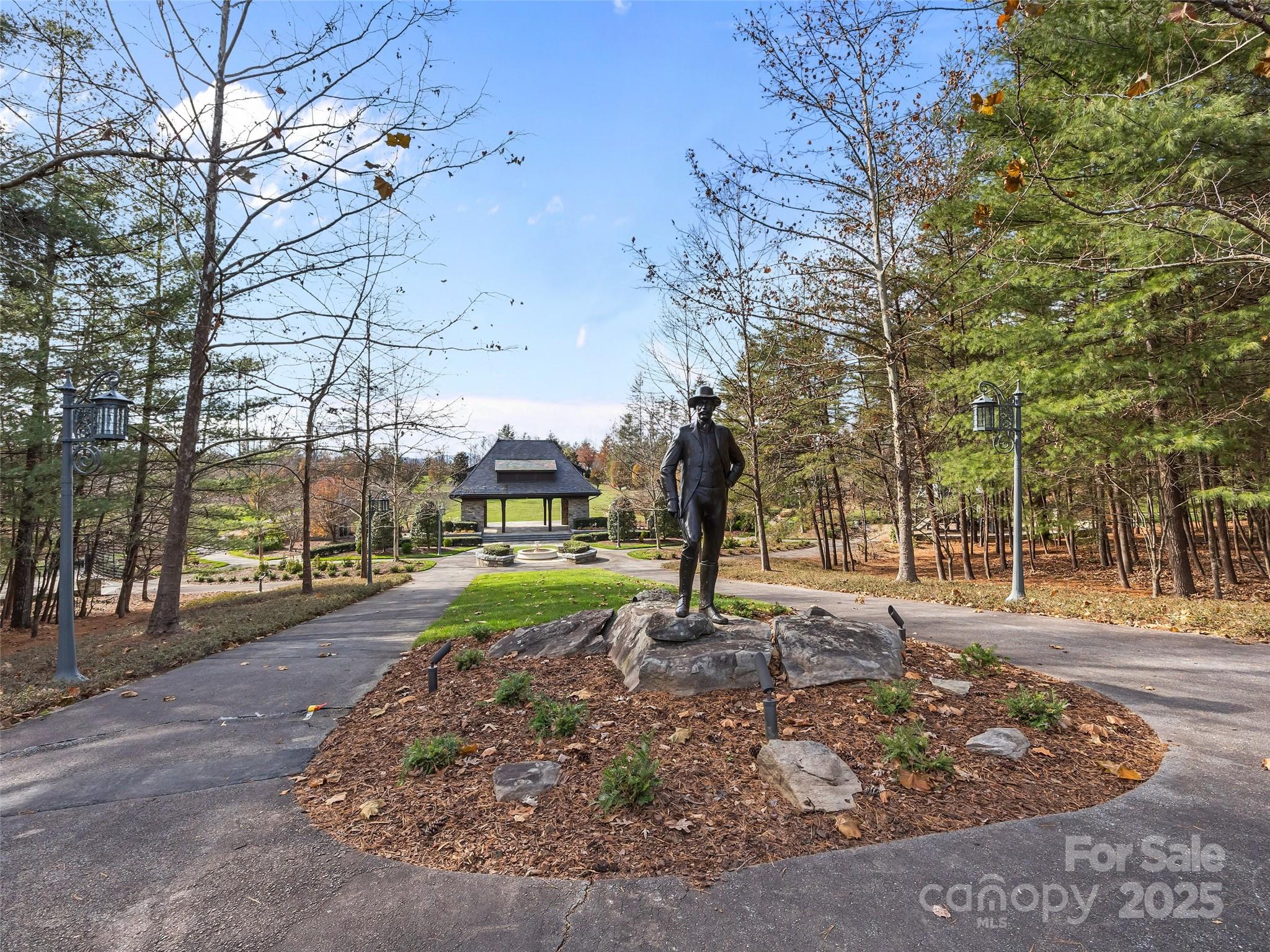 423 Moraine Court Asheville NC 28803